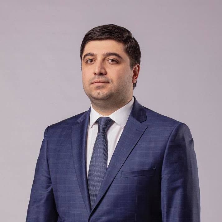 Вагаршак Акопян, депутат из Арагацотнской области, сложил мандат