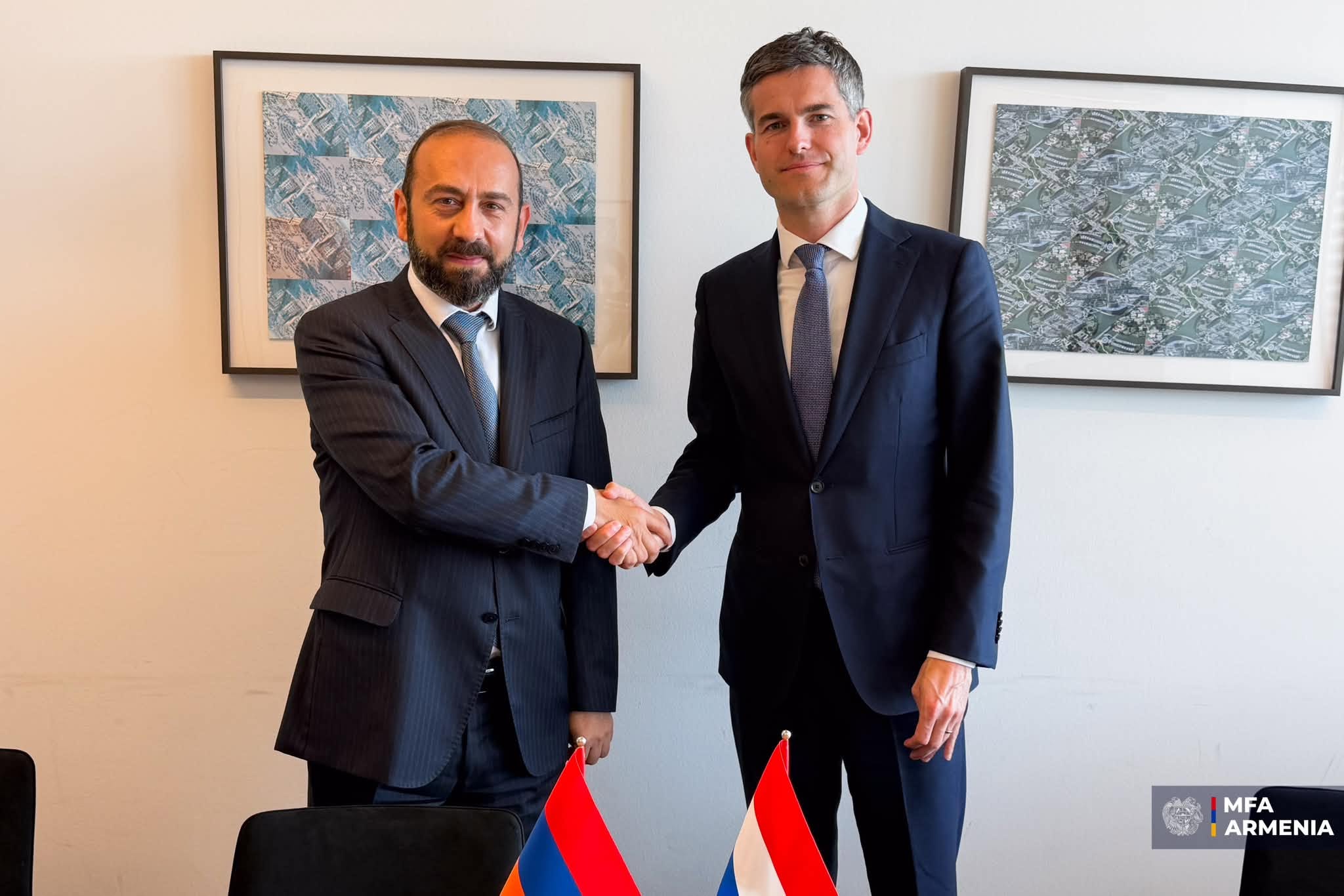 Встреча Мирзояна с главой МИД Нидерландов в Аштараке