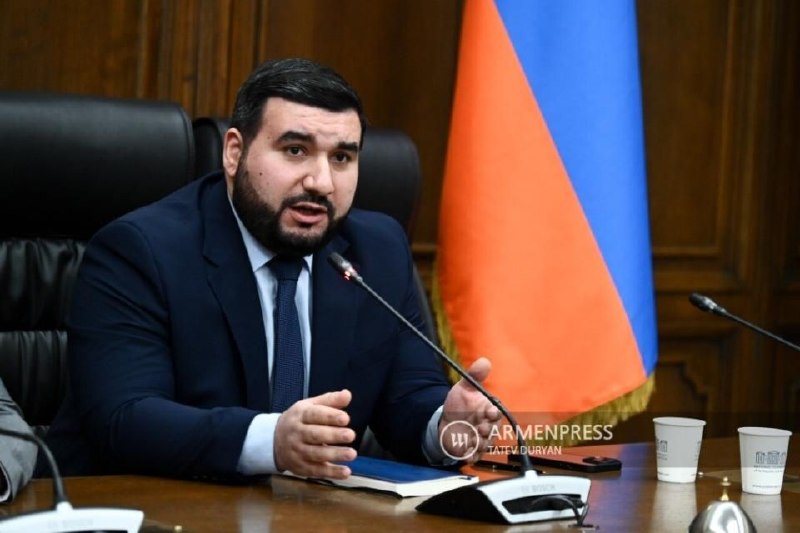 Депутат Национального Собрания Армении Ваагн Алексанян на заседании в Аштараке