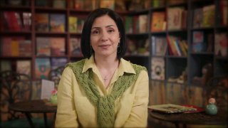 Сабет Оганесян в книжном доме «Аревик» в Аштараке, Армения