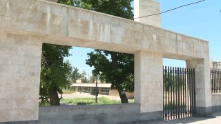 Никол Пашинян на строительстве «Парка жизни» в Ботаническом саду Еревана