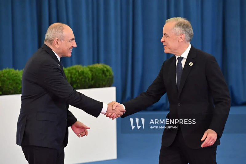 Премьер-министр Канады Марк Карни поздравляет Никола Пашиняна с победой на выборах в Армении