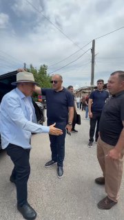 Никол Пашинян во время визита в Даштакар, община Веди