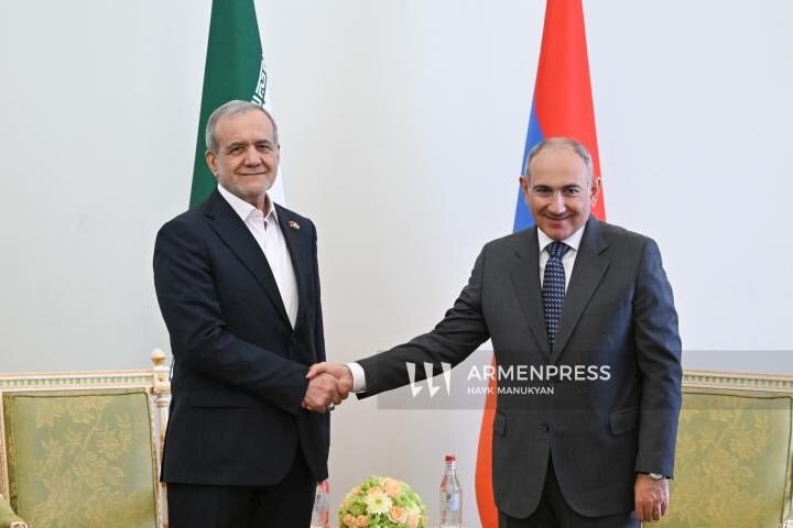 Президент Ирана Масуд Пезешкиан поздравляет премьер-министра Армении Никола Пашиняна с победой на выборах