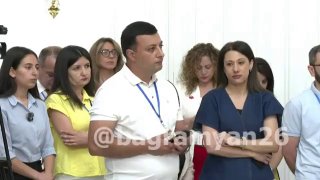 Премьер-министр Армении Никол Пашинян на брифинге в Ереване, 9 июля