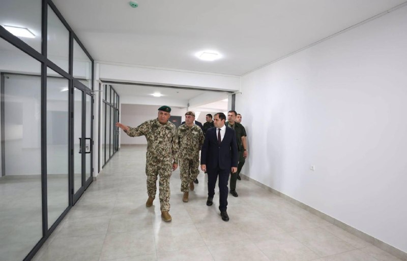 Сурен Папикян на открытии нового корпуса штаба учебного центра в Аштараке