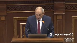 Никол Пашинян выступает в Национальном Собрании с отчётом о бюджете 2025 года