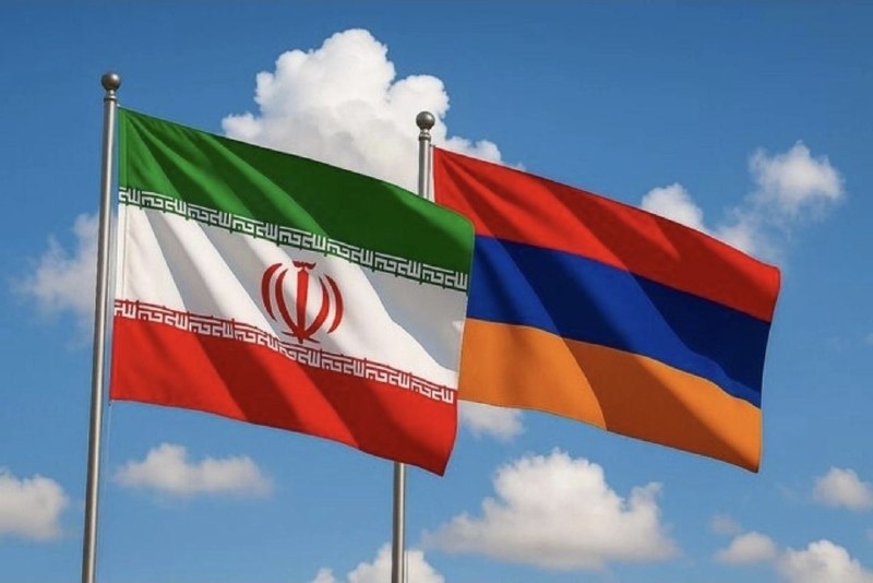 Флаг Армении и Ирана на фоне переговоров, Аштарак